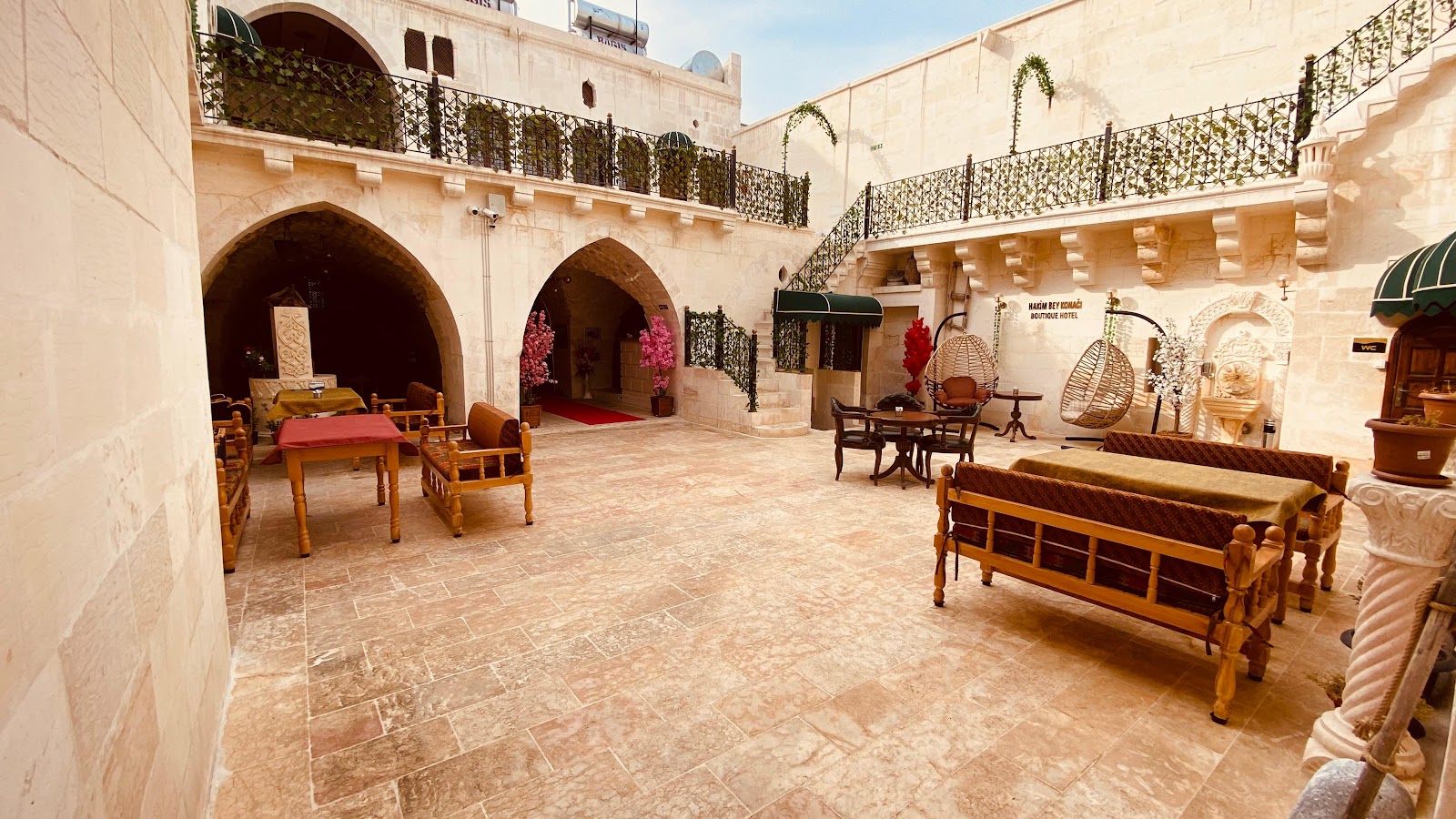 Hakim Bey Konağı - Şanlıurfa Otel & Sıra Gecesi kır düğünü mekanı — Eyyübiye